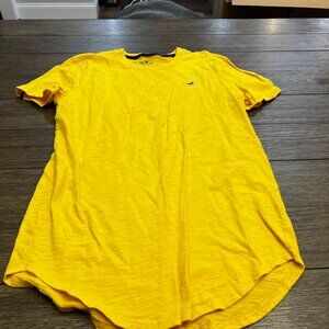 Hollister California - Curved Hem T-Shirt - Yellow - Men's Size S